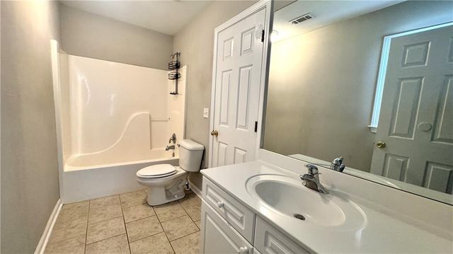 3953 Lost Oak Drive, Buford, GA 30519
