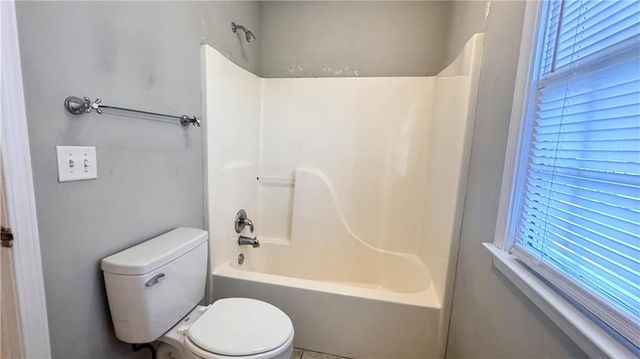 3953 Lost Oak Drive, Buford, GA 30519