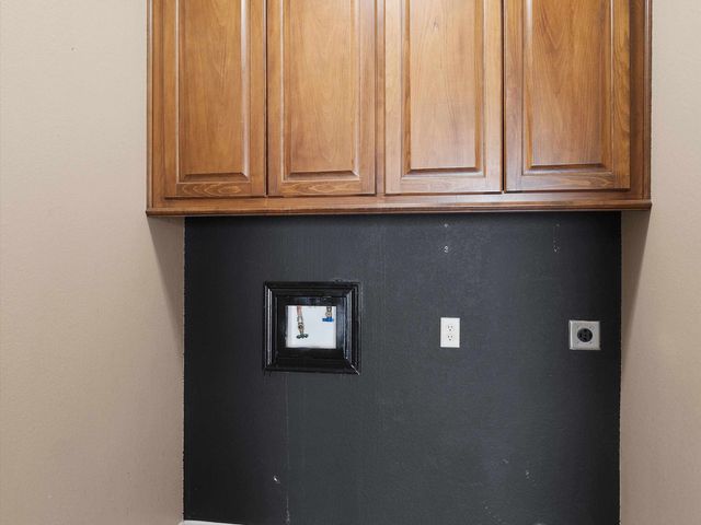 1703 Azalea St., Gilmer, TX 75644