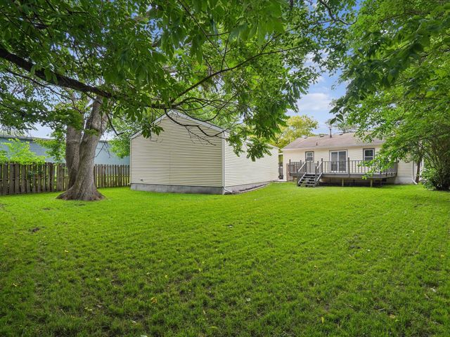 1724 E 29th Street, Des Moines, IA 50317