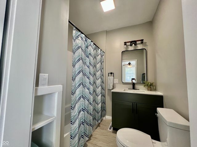 12871 N County Road 670 E, Hope, IN 47246