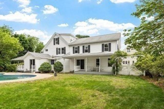 24 Oak Ave A, Leominster, MA 01453