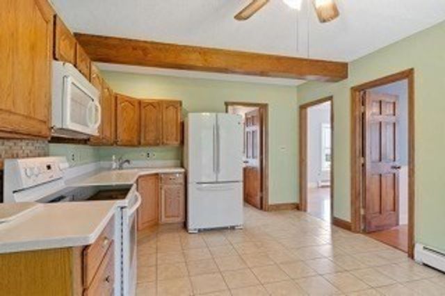 24 Oak Ave A, Leominster, MA 01453