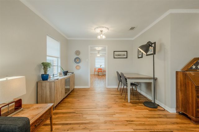 8925 Stanwood Drive, Dallas, TX 75228