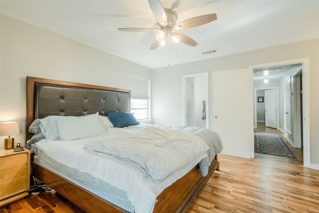 8925 Stanwood Drive, Dallas, TX 75228