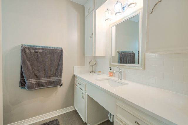 8925 Stanwood Drive, Dallas, TX 75228
