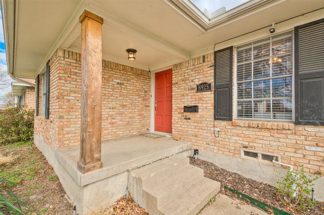 8925 Stanwood Drive, Dallas, TX 75228