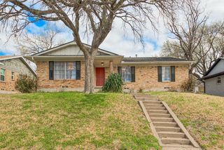 8925 Stanwood Drive, Dallas, TX 75228