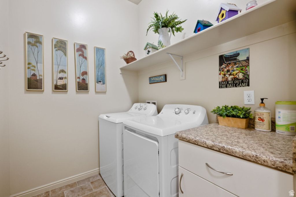 Image 18 of property listing at 336 E DESERT ROSE WAY, Ivins, UT 84738