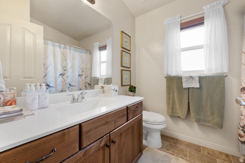 Image 21 of property listing at 336 E DESERT ROSE WAY, Ivins, UT 84738