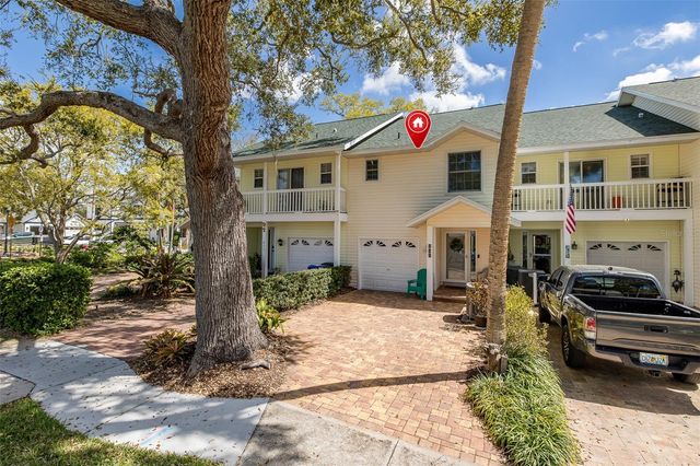 675 BROADWAY, Dunedin, FL 34698