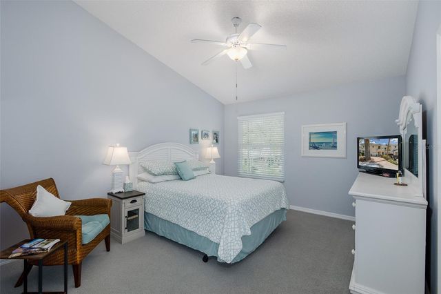 675 BROADWAY, Dunedin, FL 34698