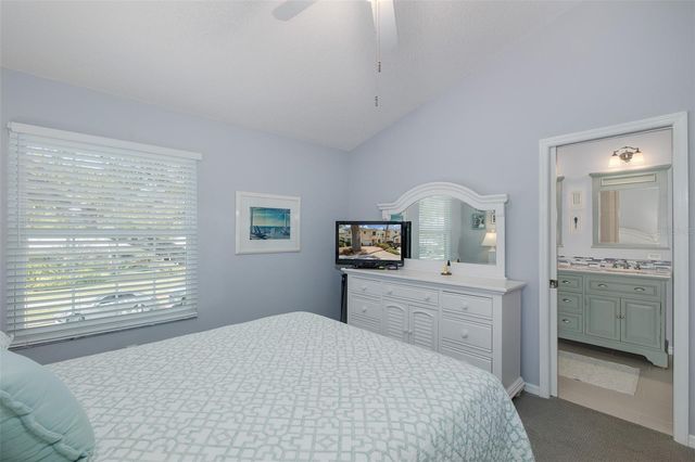 675 BROADWAY, Dunedin, FL 34698