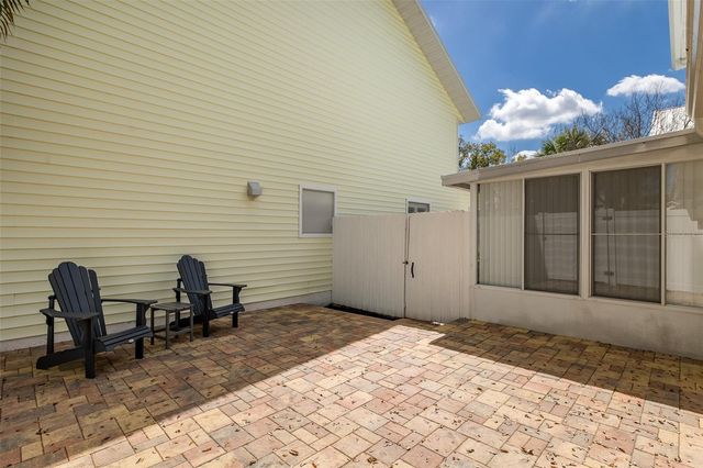 675 BROADWAY, Dunedin, FL 34698