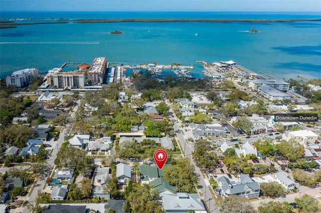 675 BROADWAY, Dunedin, FL 34698