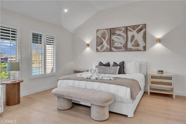 21 Lakefront, Irvine, CA 92604