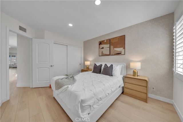 21 Lakefront, Irvine, CA 92604