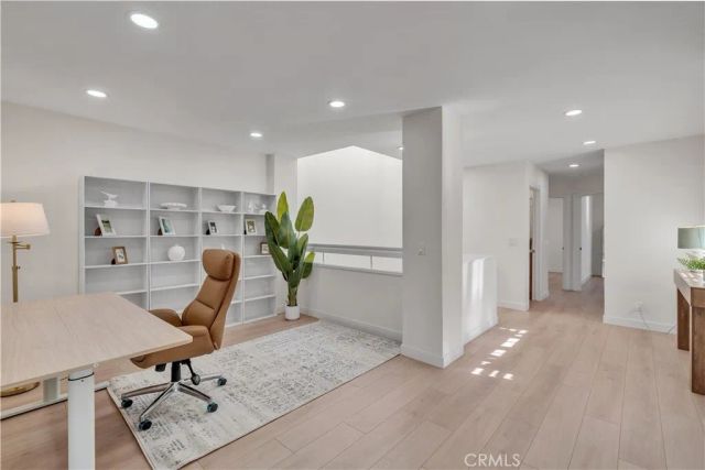 21 Lakefront, Irvine, CA 92604