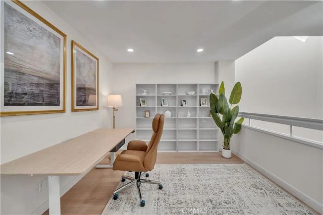 21 Lakefront, Irvine, CA 92604