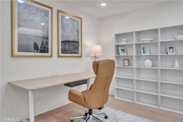 21 Lakefront, Irvine, CA 92604