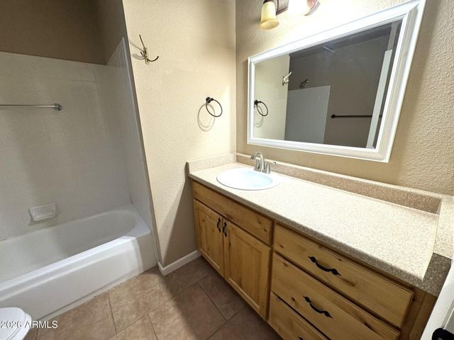 25407 S PINEWOOD Drive, Sun Lakes, AZ 85248