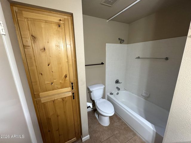 25407 S PINEWOOD Drive, Sun Lakes, AZ 85248