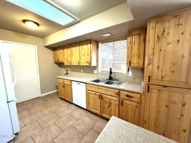 25407 S PINEWOOD Drive, Sun Lakes, AZ 85248