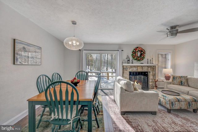 38 ALPINE, Lake Harmony, PA 18624