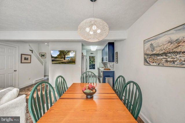 38 ALPINE, Lake Harmony, PA 18624