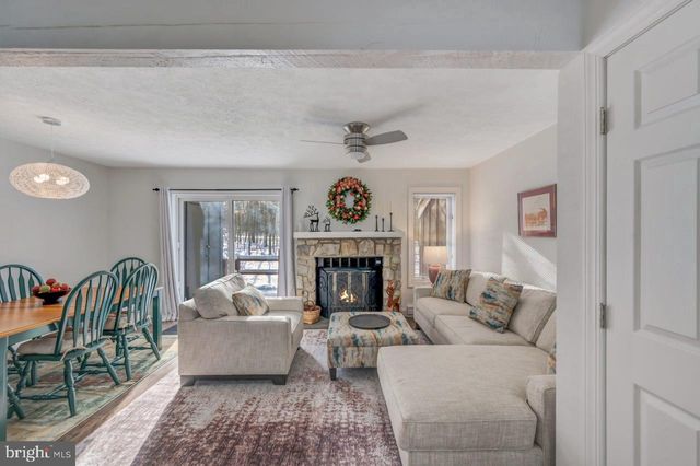 38 ALPINE, Lake Harmony, PA 18624