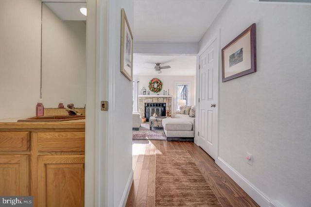 38 ALPINE, Lake Harmony, PA 18624