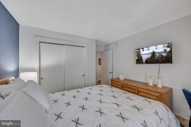 38 ALPINE, Lake Harmony, PA 18624