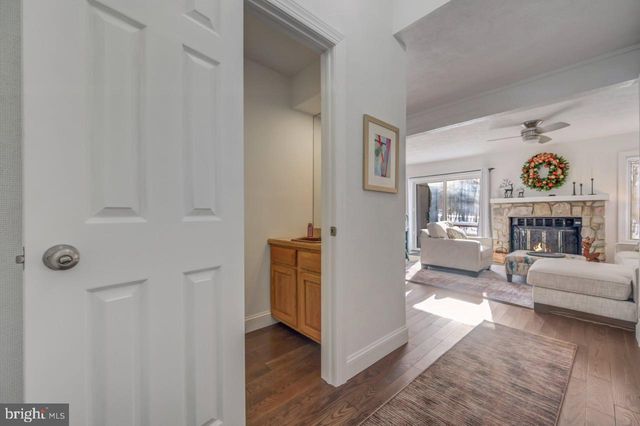 38 ALPINE, Lake Harmony, PA 18624