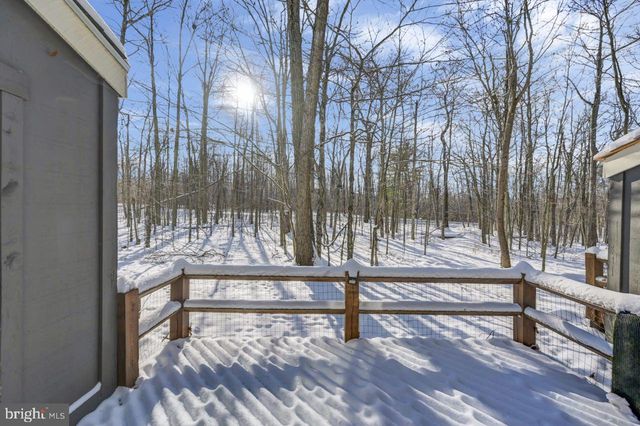 38 ALPINE, Lake Harmony, PA 18624