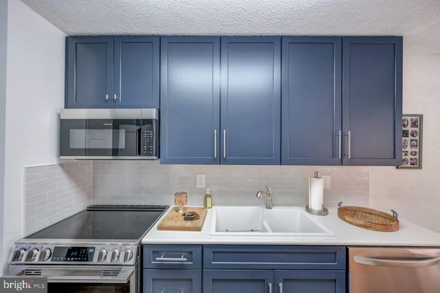 38 ALPINE, Lake Harmony, PA 18624