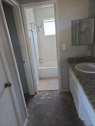 5927 Sunnygate Drive, Spring, TX 77373
