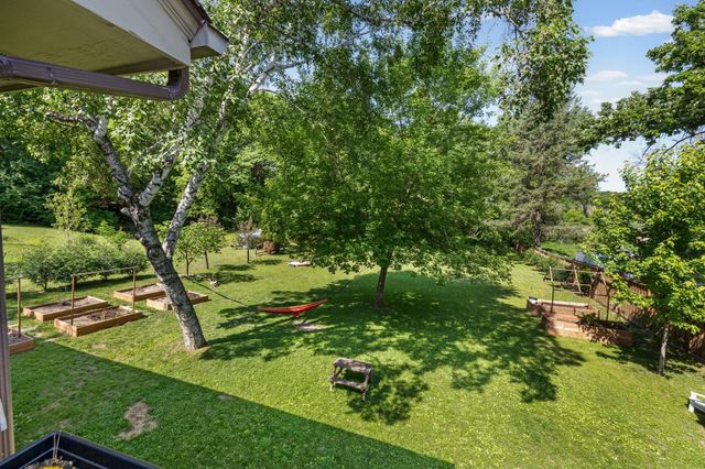 1115 W Medicine Lake Drive, Plymouth, MN 55441