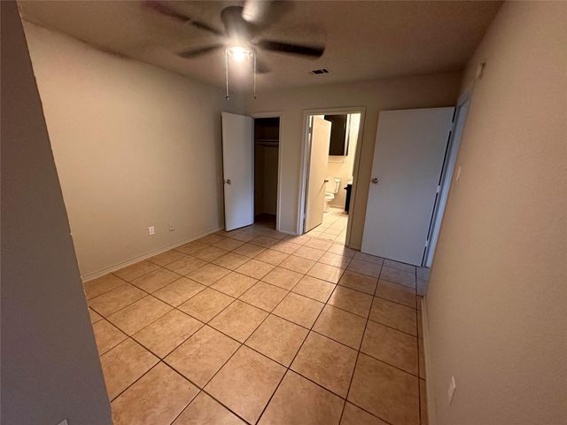 205 S Kenney Street C, Kennedale, TX 76060