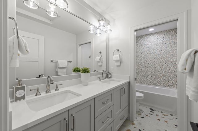 4924 Abbott Avenue S, Minneapolis, MN 55410