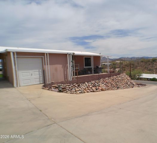 84 N RITA Avenue, Queen Valley, AZ 85118
