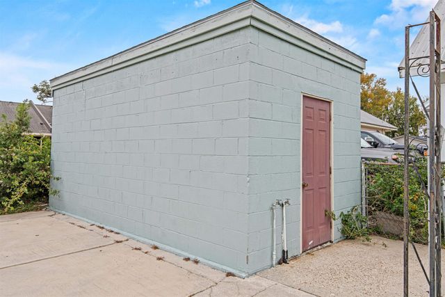 813 Wood St, Houma, LA 70360