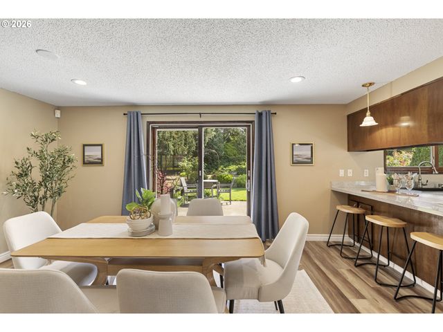 14576 Se BONNIE Way, Milwaukie, OR 97267