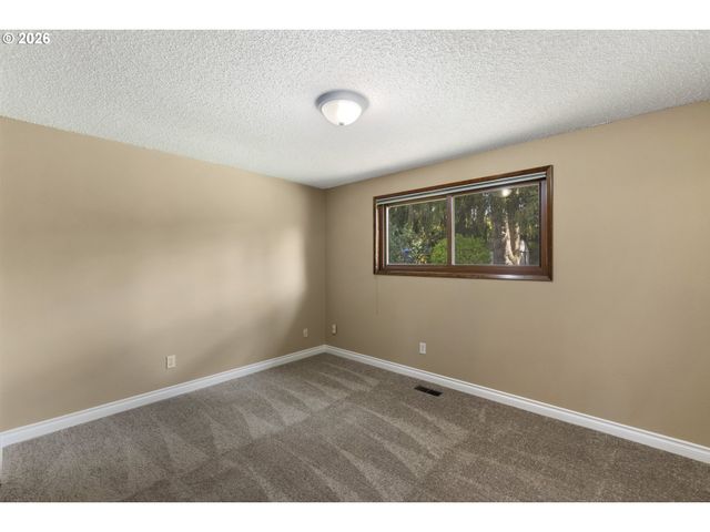 14576 Se BONNIE Way, Milwaukie, OR 97267