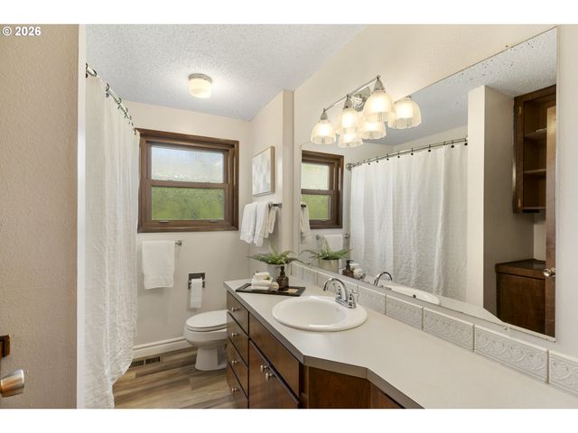 14576 Se BONNIE Way, Milwaukie, OR 97267