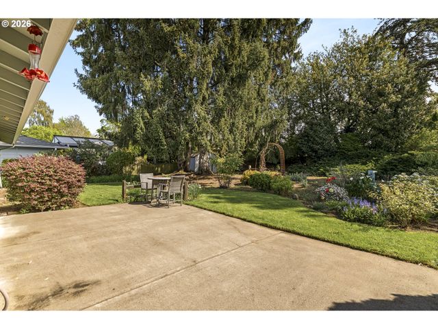 14576 Se BONNIE Way, Milwaukie, OR 97267