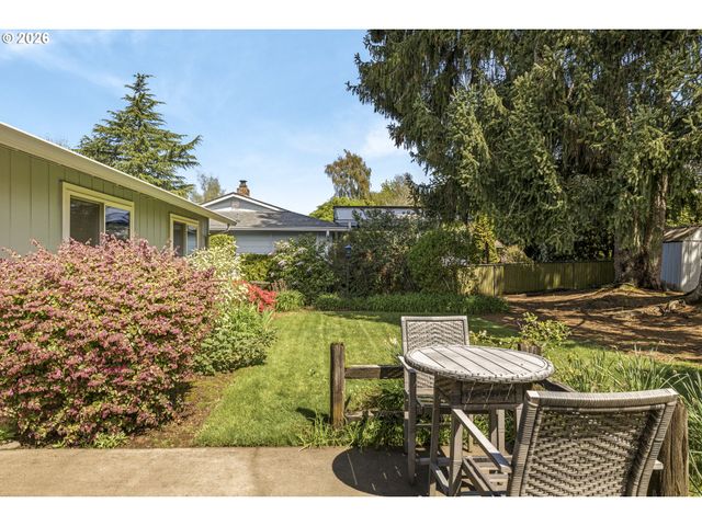 14576 Se BONNIE Way, Milwaukie, OR 97267