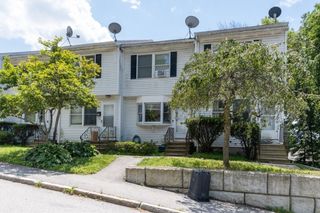 6 Mount Vernon St B, Worcester, MA 01605