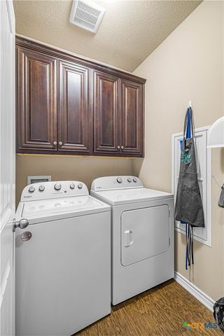 1032 Levi Sloan Road, Victoria, TX 77904