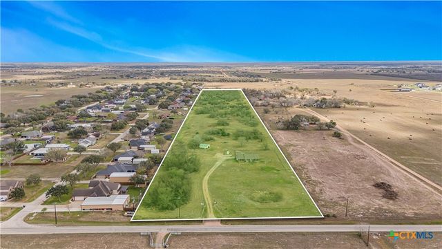 1032 Levi Sloan Road, Victoria, TX 77904