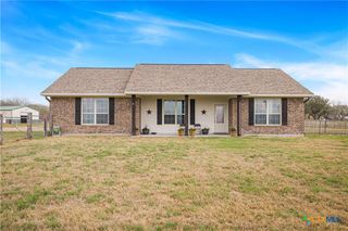 1032 Levi Sloan Road, Victoria, TX 77904